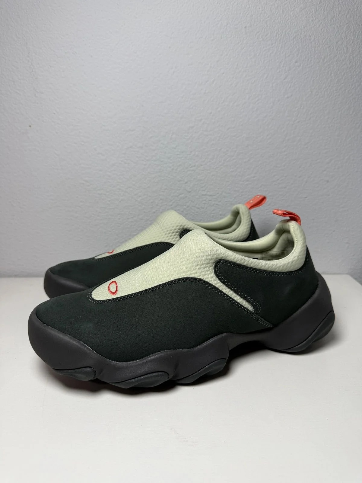Oakley — Oakley Factory Team Flesh Slip on — Sneaker — resale