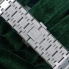 2025 Audemars Piguet Royal Oak Selfwinding Khaki Green Dial Steel 15510ST 4