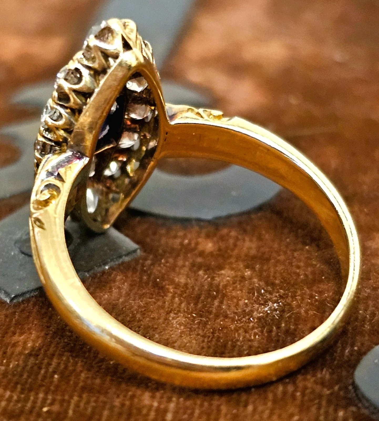 100% Capri Yellow Gold 18ct Fine Jewellery 4