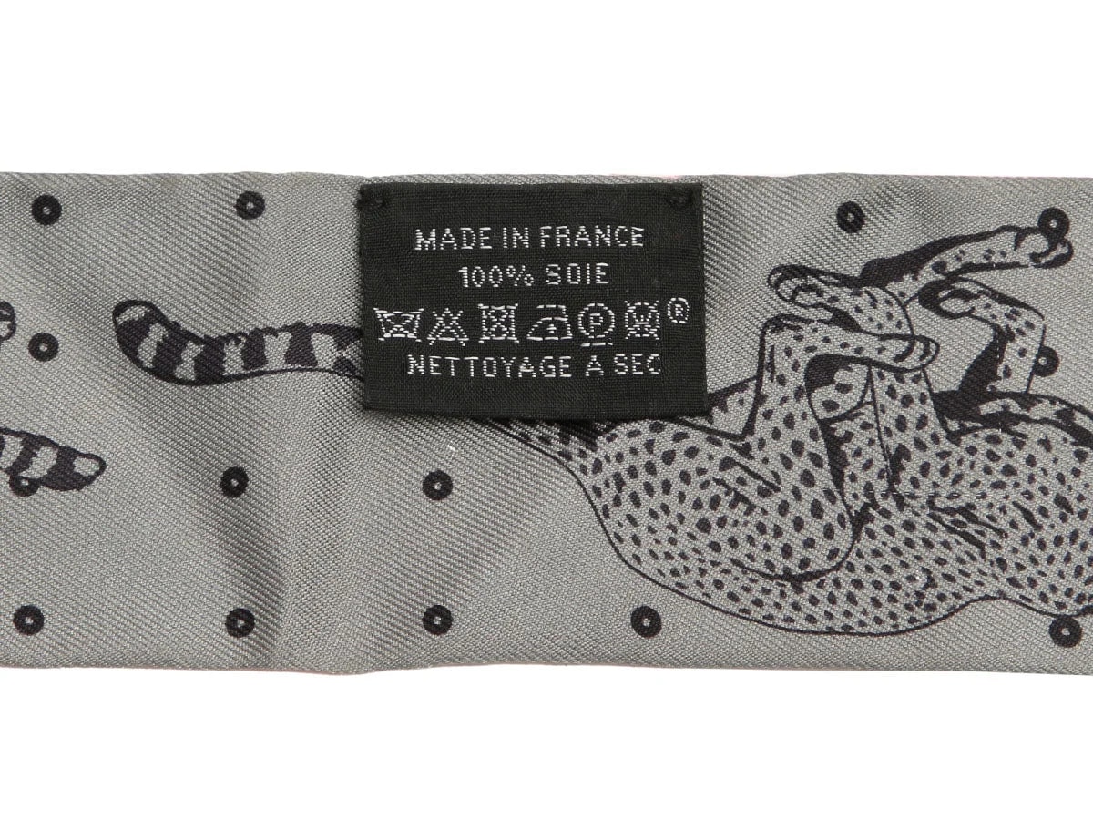 Hermès Guepards Bandana Twilly 3