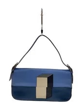 Fendi — Fendi Baguette 10.6 X 5.9 Inch Made in Italy Auth — Handbag — resale