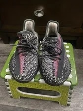 Yeezy — Yeezy Boost 350 V2 Yecheil ’s Size 6.5 Non Reflective — Sneaker — resale
