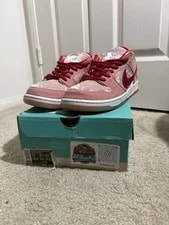Nike SB — Nike Sb Dunk Low “Strangelove Skateboard — Sneaker — resale