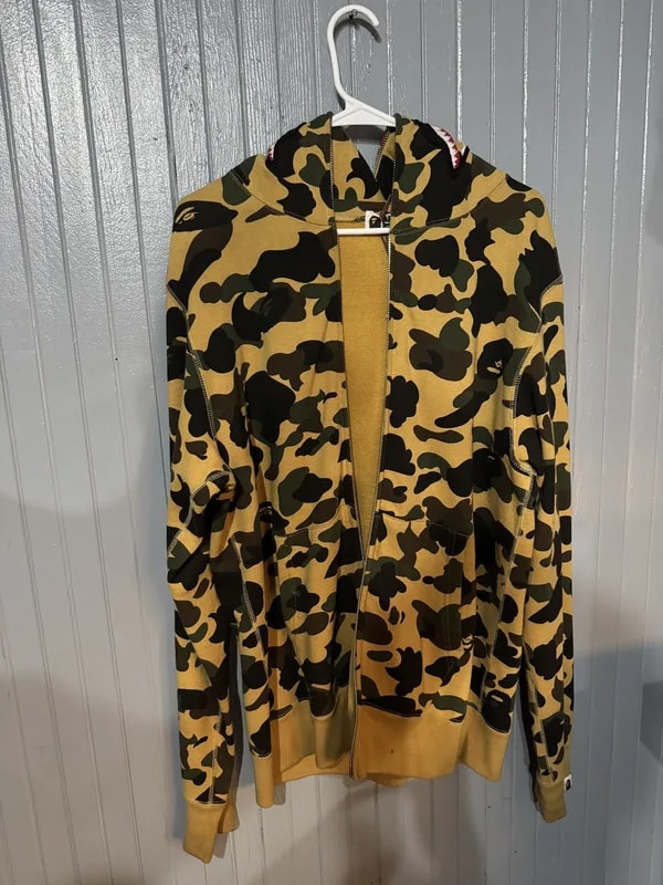 BAPE — Bape 1st Camo Full Zip Hoodie Shark — streetwear — resale
