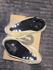 Size 5m Yeezy 700 V3 Mono Safflower (Worn 1x OG All) 2
