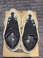 Size 5m Yeezy 700 V3 Mono Safflower (Worn 1x OG All) 4