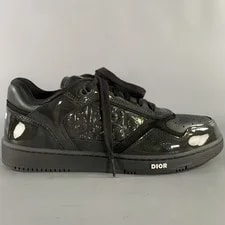 Size 10.5 Logo Low Top 2