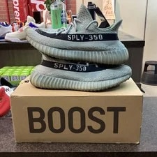 Yeezy 350 v2 “Salt” Size 9 Preowned 3