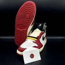 Jordan — Air Jordan 1 Retro High OG SP HV8563-600 — Sneaker — resale