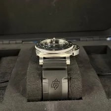 2021 Panerai Submersible PAM00683 42mm Excellent Condition 4