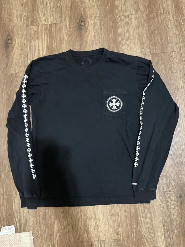 Chrome Hearts — Hearts Round Plus Shield Logo — streetwear — resale