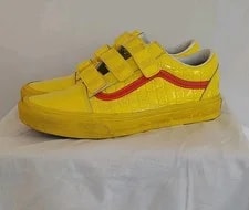Vans × Haribo Goldbears Old Skool V 8 3