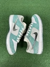 Nike SB Dunk Low April 2023 - Size 9 - fd2562 400 3