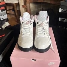 Air Jordan — Air Jordan 5 Retro Medium Soft — Sneaker — resale