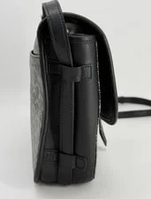 Goyard / Medium Crossbody Detachable Strap Buckle 3