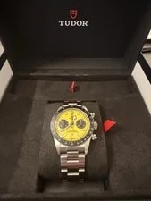 Tudor Black Bay Chrono 39 Automatic Bumblebee Date 200m Yellow Dial 2