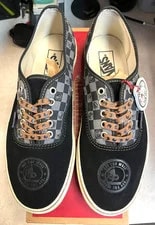 Vans X Space Molly Limited Edition /Dachshu 2