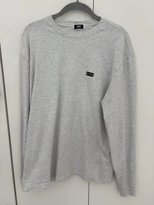 KITH — Kith Long Sleeve Airport Tee — streetwear — resale