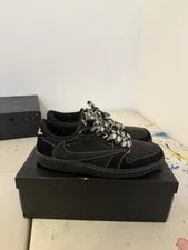 Travis Scott — Size 11 Nike Low Top — Sneaker — resale