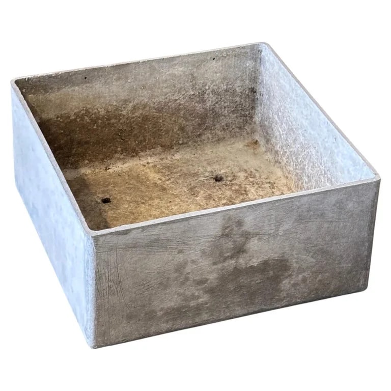 Eternit, Willy Guhl — Willy Guhl Planter - Eternit AG, Switzerland, 1960's — Furniture — resale