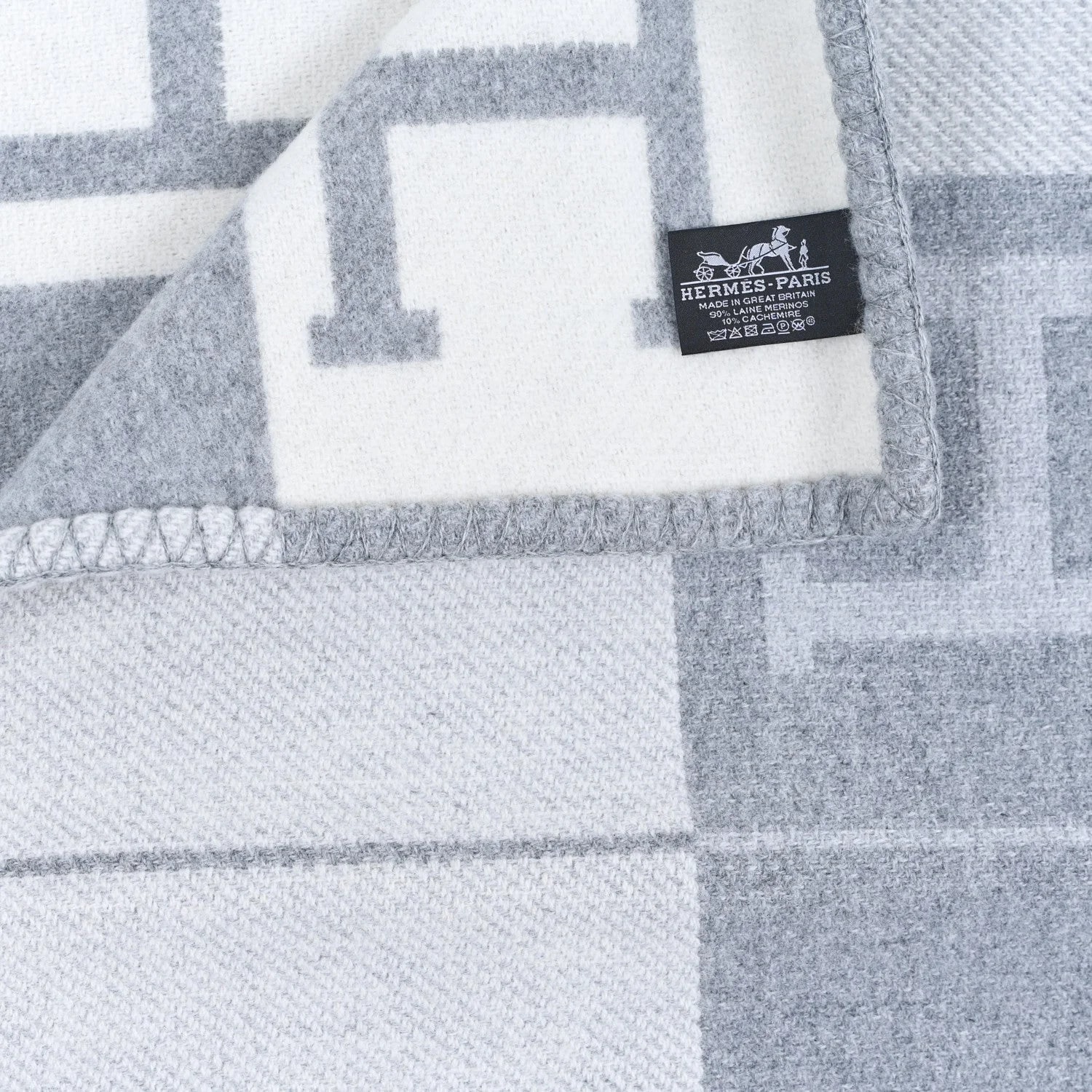 Avalon III Blanket Clair 3