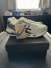 Asics — Size 11 - Asics Gel Kayano 14 Kith Running — Sneaker — resale