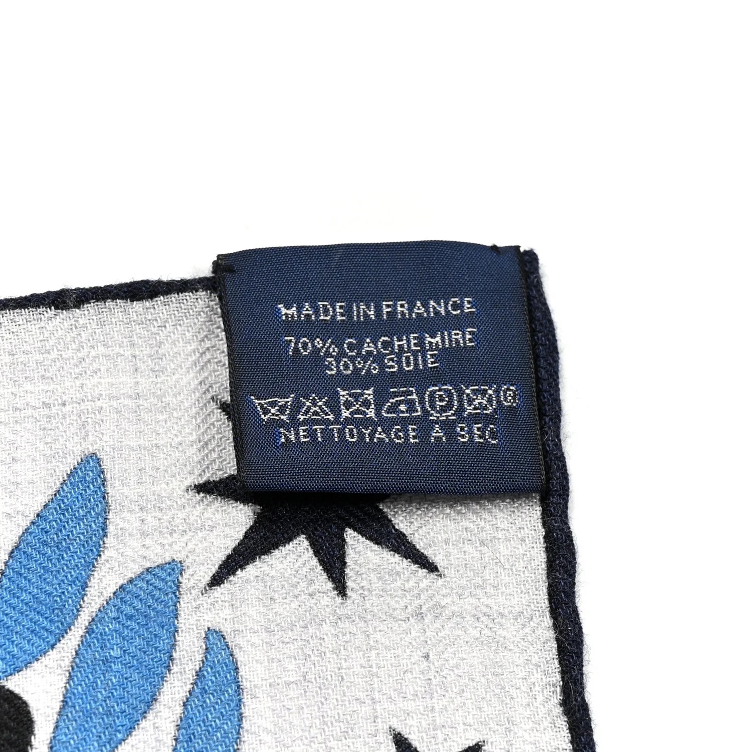 Sous le Charme d'Orphee Shawl 140 Chine Electrique 3