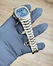 Patek Philippe Nautilus 40 Blue Sunburst Index Preowned 2022 5740/1G-001 3