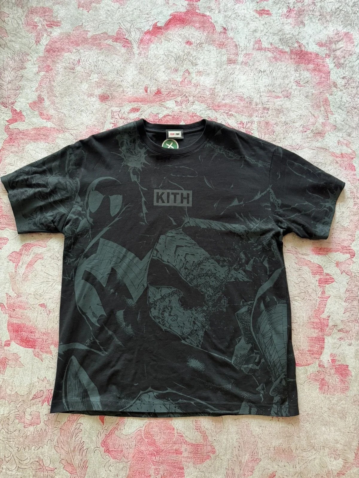KITH — Kith Marvel Spider-Man Size L Verified — streetwear — resale