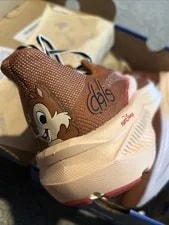Brooks Run Disney Ghost 17 Chip N' Dale. Size 7.5 ’s 2