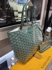 Goyard St. Louis With Wristlet (2023) 2