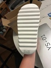 Yeezy YS-01 Slide Size 10 in Box 4