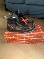 Size 9.5 - Off-White Air Force 1 Mid 4
