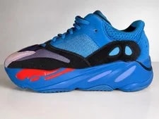 Yeezy — Yeezy ’S Low Top Lace-Up Athletic — Sneaker — resale