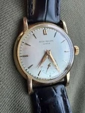 Patek Philippe — Patek Philippe Calatrava 2429 Very 18k Yellow Gold — Watch — resale