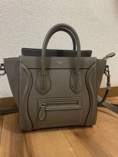 ︎ Logo︎CELINE Luggage 2