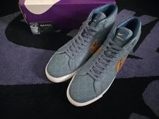 Nike SB — Nike SB Blazer Mid QS 2 Supreme Industrial DX8421-400 Size 12M OG — Sneaker — resale