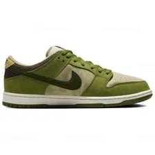 Yuto Horigome X Nike Dunk Low SB 'Matcha' -300 2