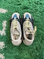 Yeezy 700 “ ” 4