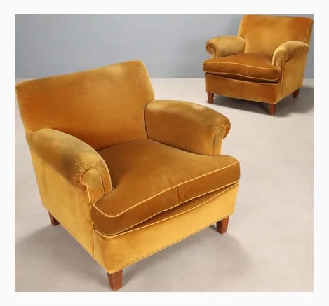 Vintage Armchairs in Velvet, Italy, 1950s, Set of 2 — Furniture — resale