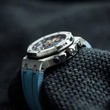 Audemars Piguet Royal Oak Offshore – 42mm Blue Méga Tapisserie –Ref. 26238ST 4