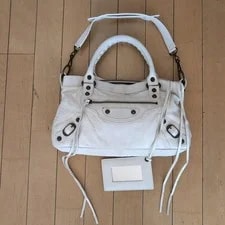 Balenciaga — Authentic Balenciaga le City From Japan — Handbag — resale