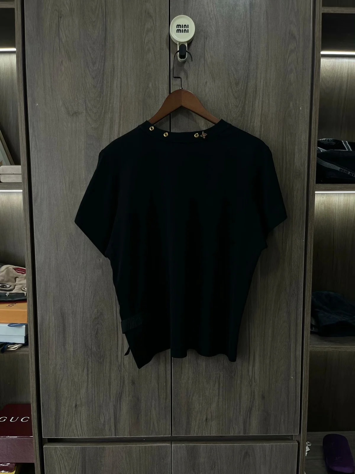 Louis Vuitton — Louis Vuitton Metal Logo Eyelet T-Shirt — streetwear — resale