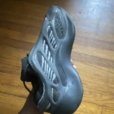 Yeezy 700s 4