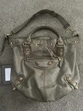 Balenciaga — Balenciaga Pompon Giant 21 City — Handbag — resale