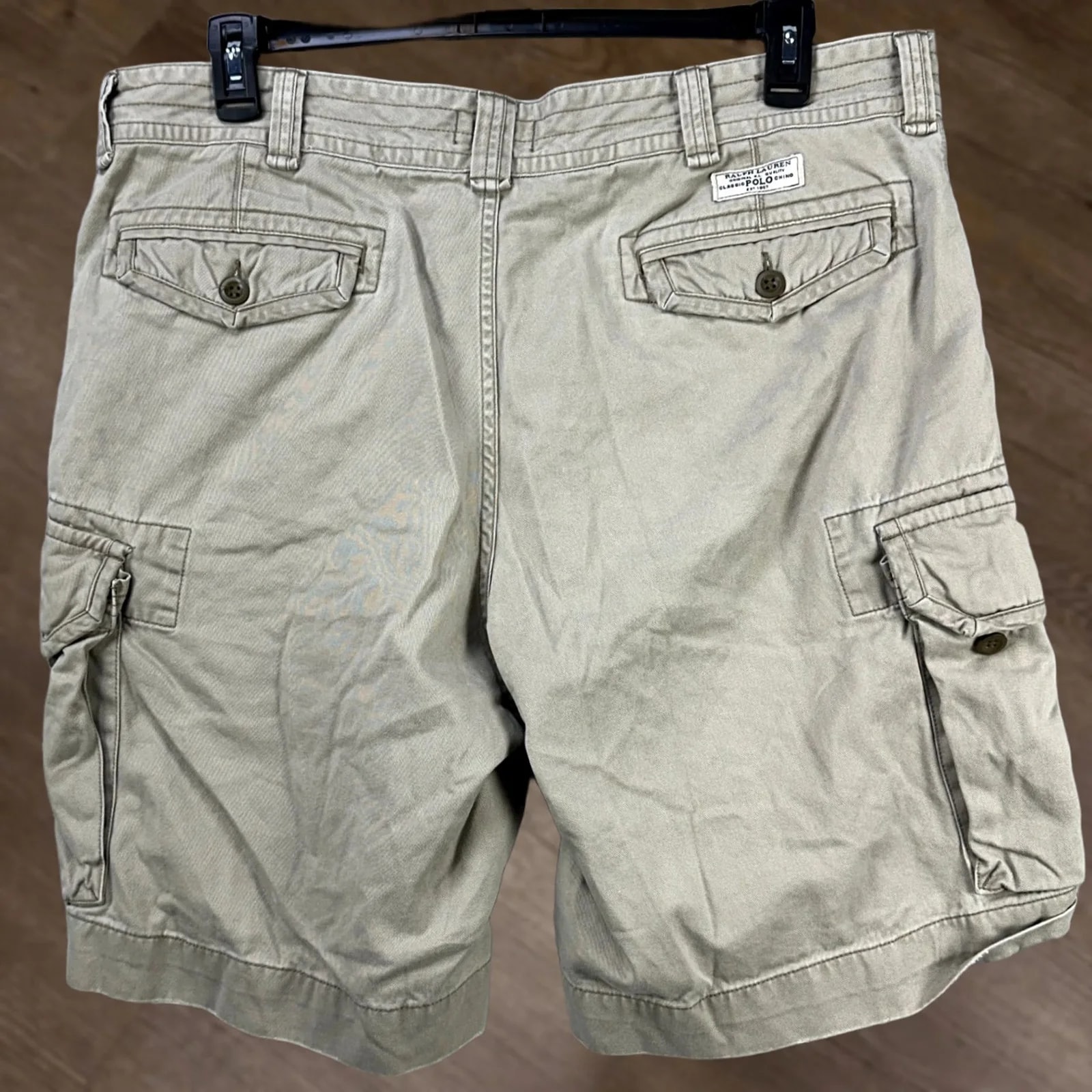Polo Ralph Lauren — Polo Ralph Lauren Shorts Cargo Mens 40 Beige Flat Front Pockets Chino Outdoor Casual — streetwear — resale