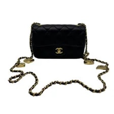 Chanel Classic Flap Love Chain 4