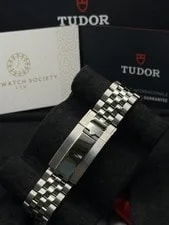 2024 Tudor Black Bay Burgundy 41mm - Full Set Near - 2029 Warranty 3