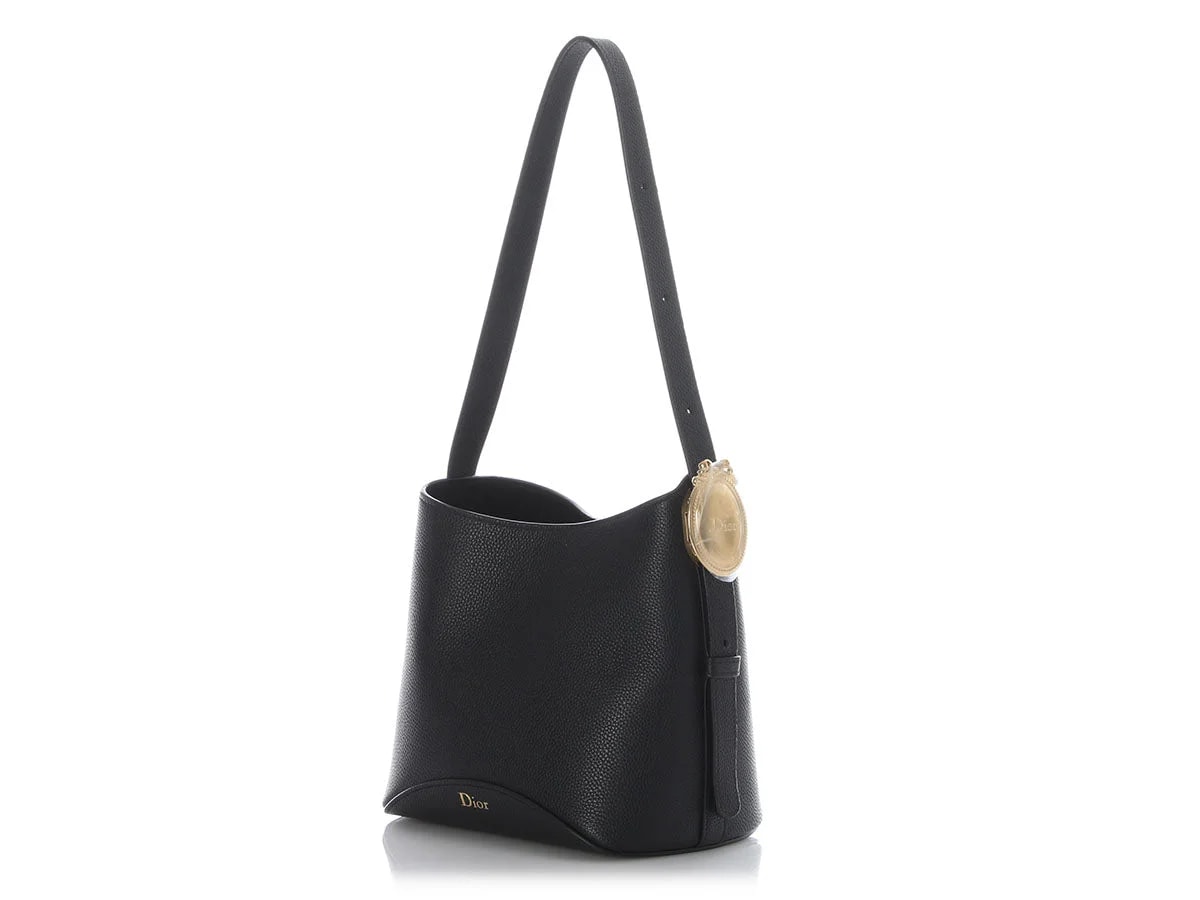 Dior Small Médallion Bucket 3