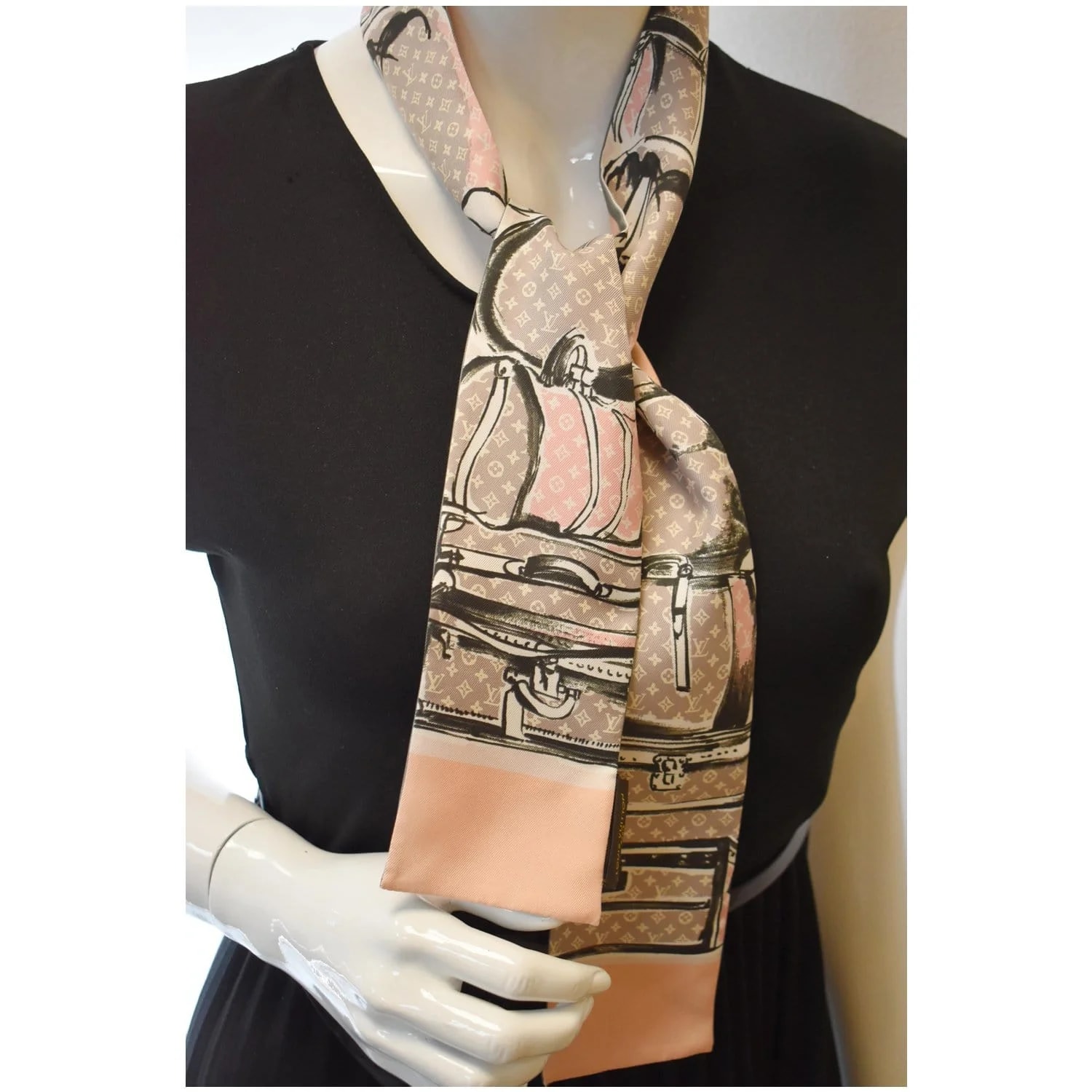 Louis Vuitton Trunks Bandeau Scarf Poudre 2